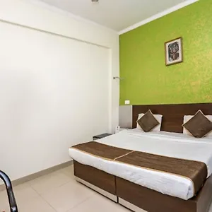Hotel Anand By Wb