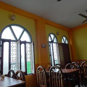 Hotel Sandhya