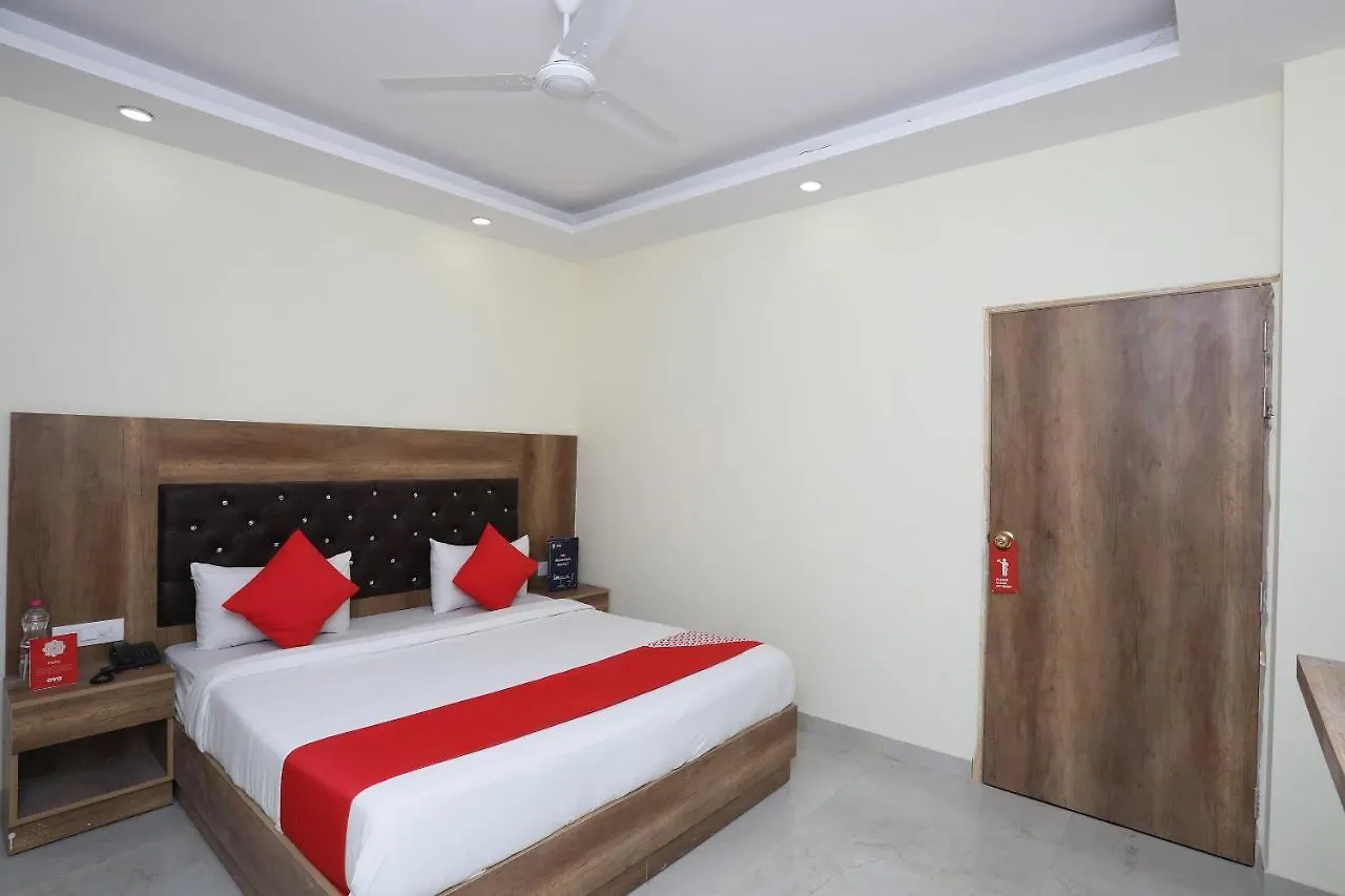 Airport Hotel Ivy With Free Airport Transfr New Delhi