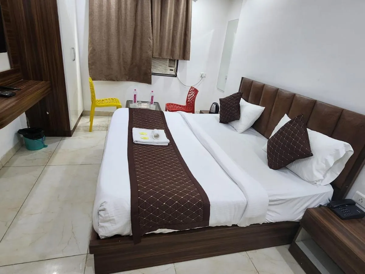 Airport Hotel Ivy With Free Airport Transfr New Delhi 3*,