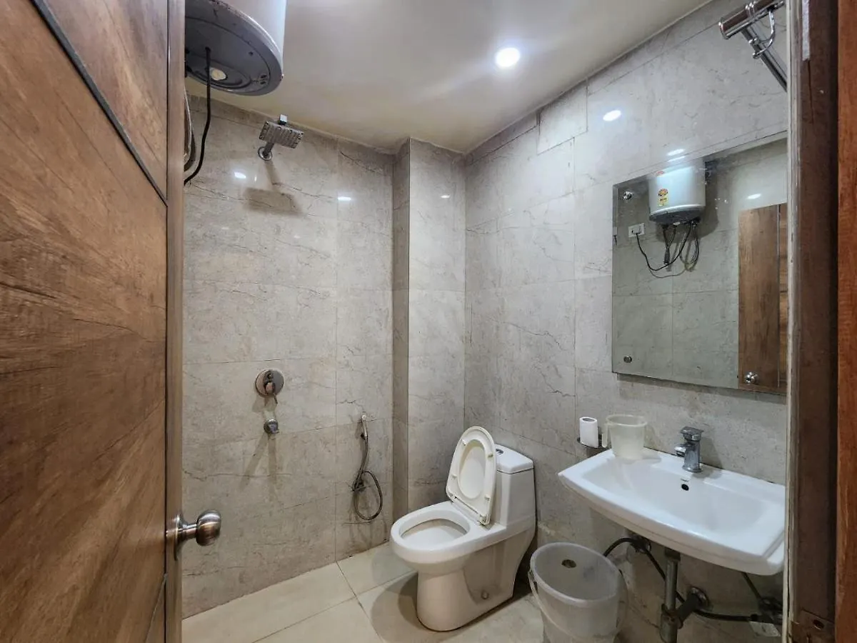 Airport Hotel Ivy With Free Airport Transfr New Delhi