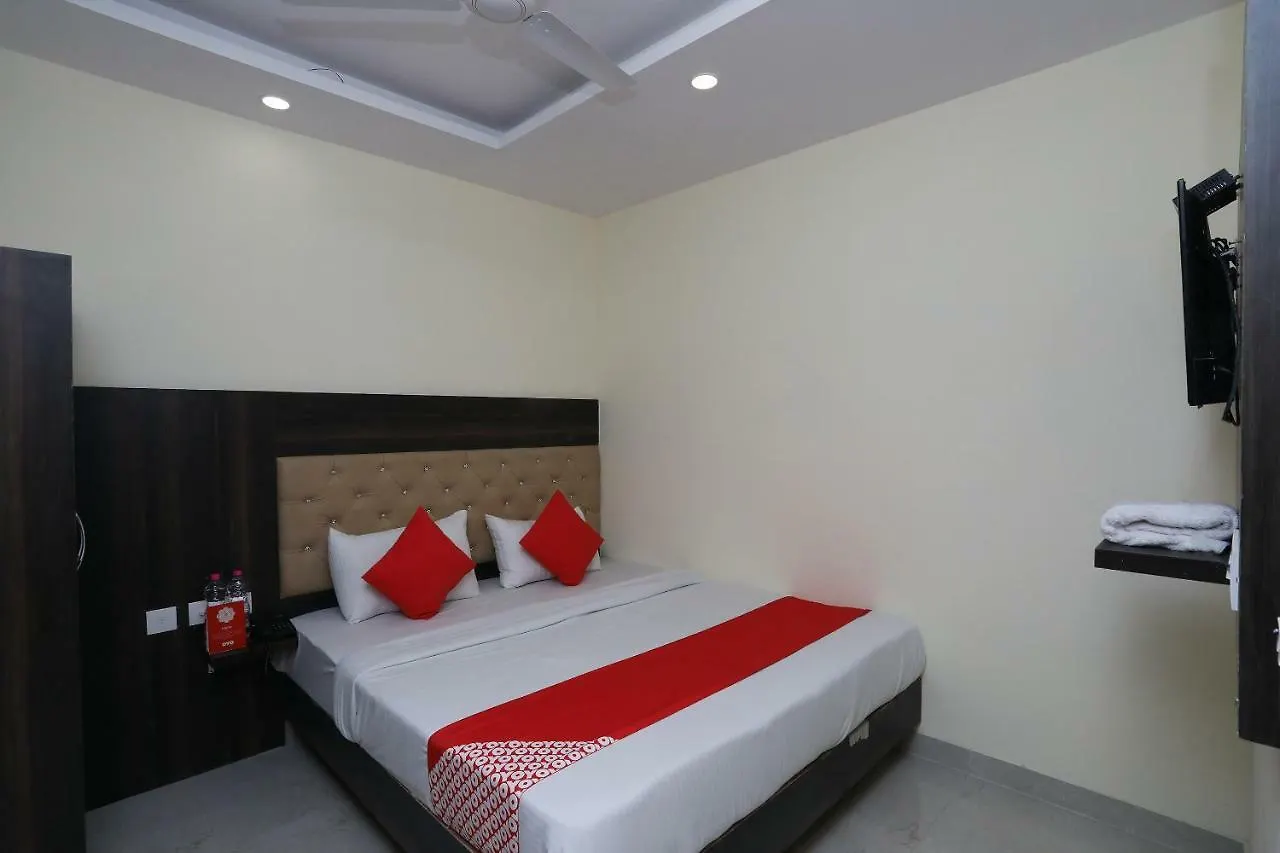 Airport Hotel Ivy With Free Airport Transfr New Delhi