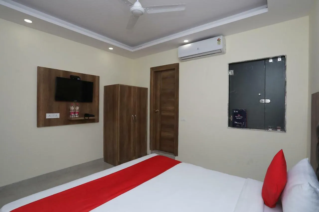 Airport Hotel Ivy With Free Airport Transfr New Delhi