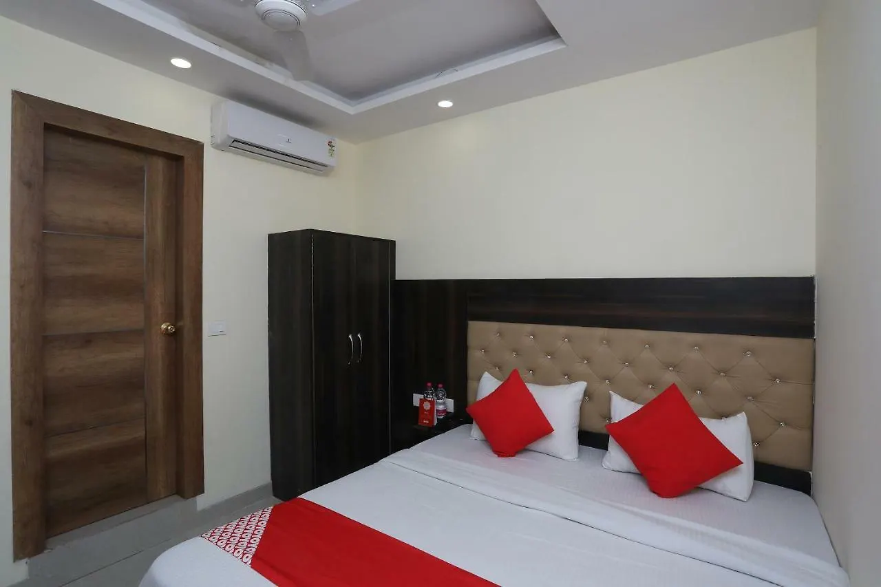 Airport Hotel Ivy With Free Airport Transfr New Delhi Inde